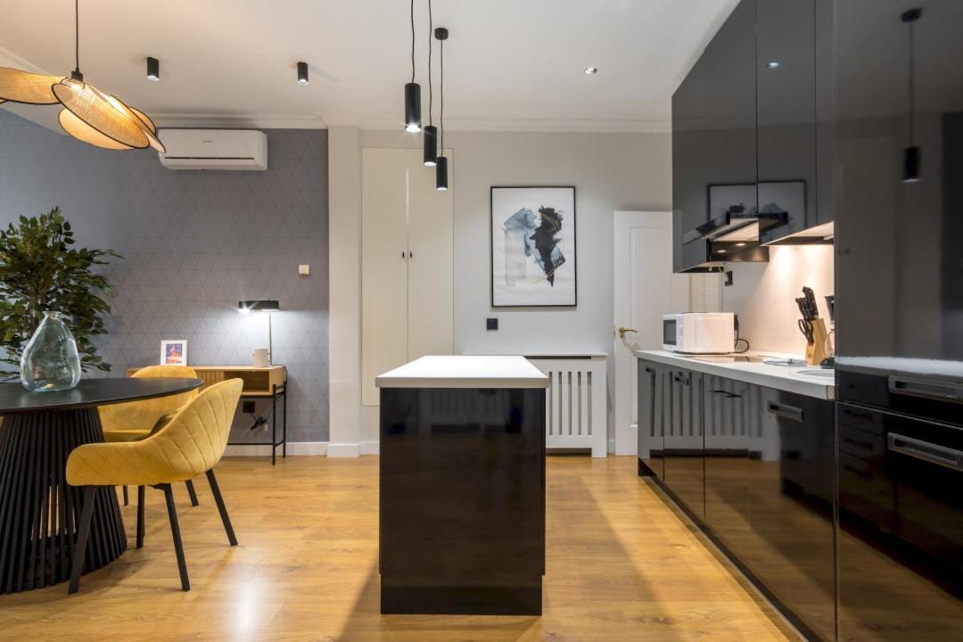 Wide And Modern -1Bd 1,5 Bth- Malasana 마드리드 외부 사진